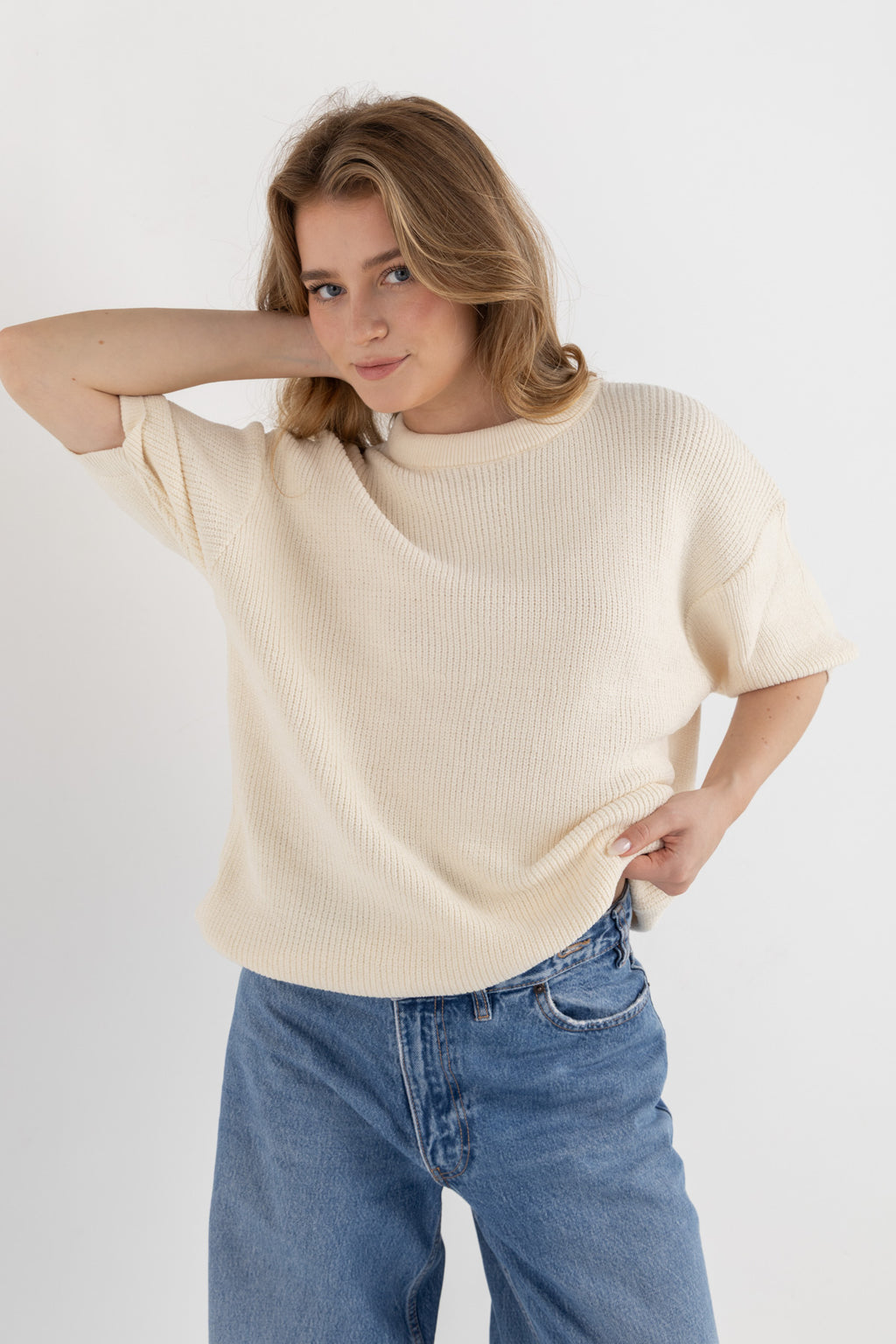 Round Knitted Tee Off White